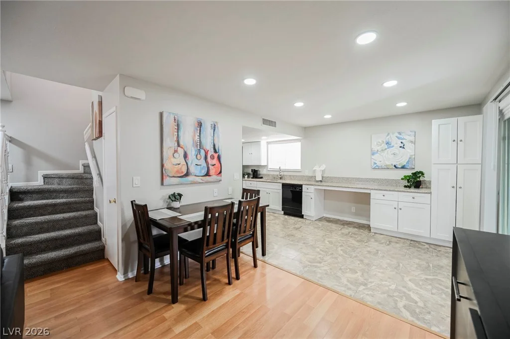 7157 Abbeyville, Las Vegas, NV 89119