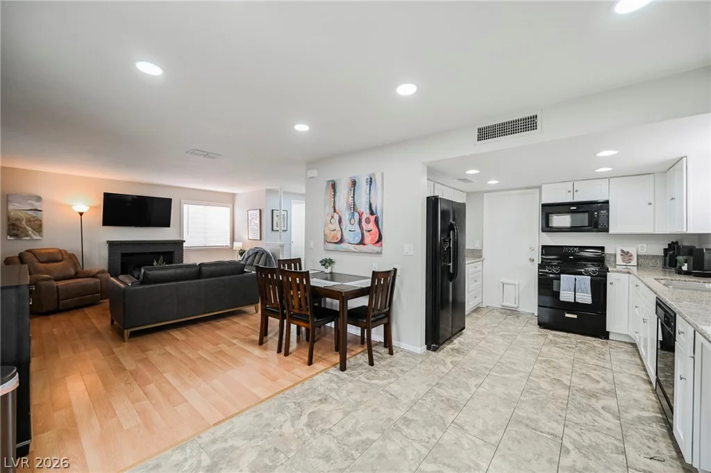 7157 Abbeyville, Las Vegas, NV 89119