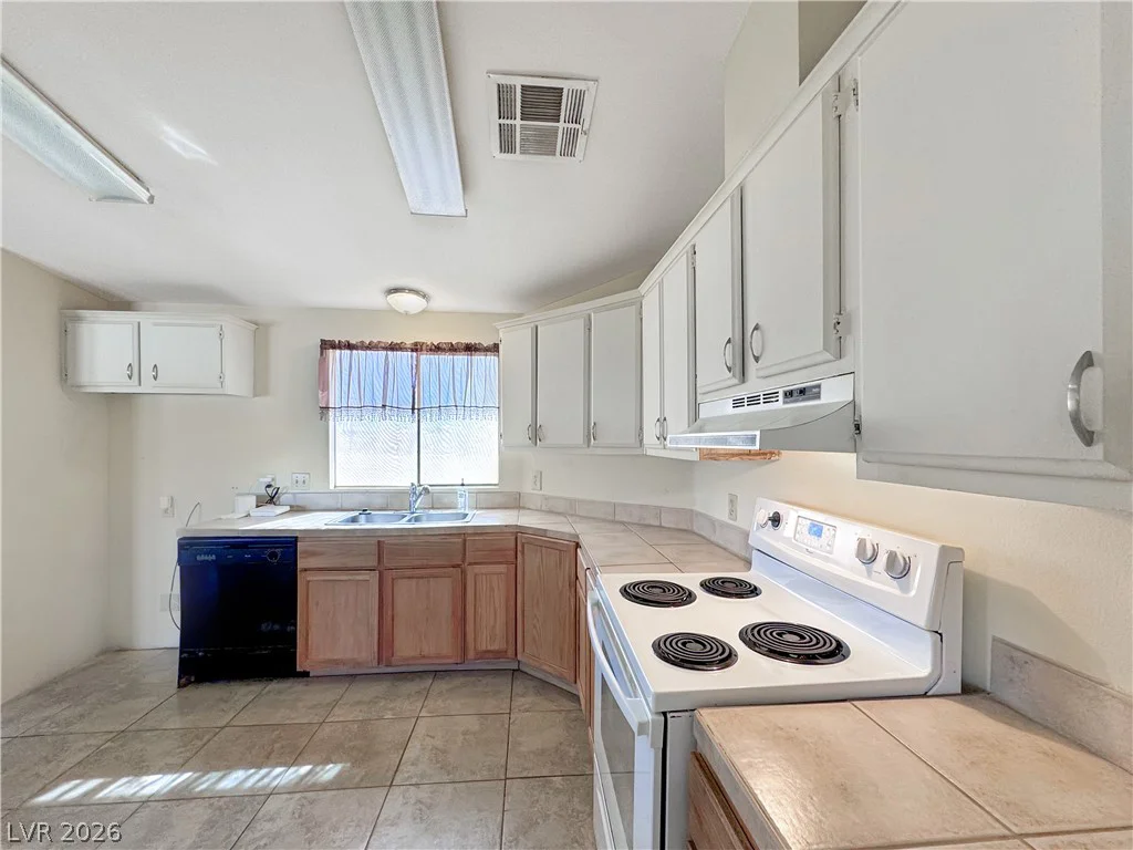4850 Pontiac, Pahrump, NV 89048