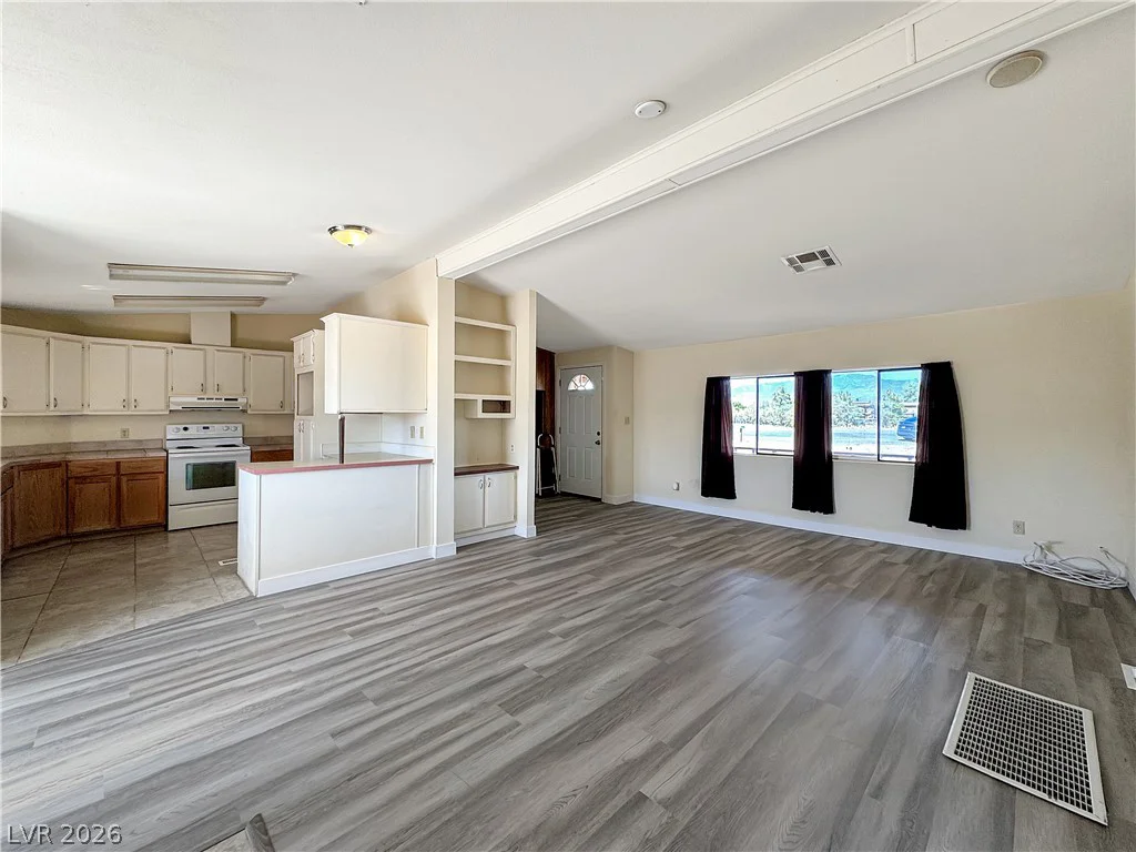 4850 Pontiac, Pahrump, NV 89048