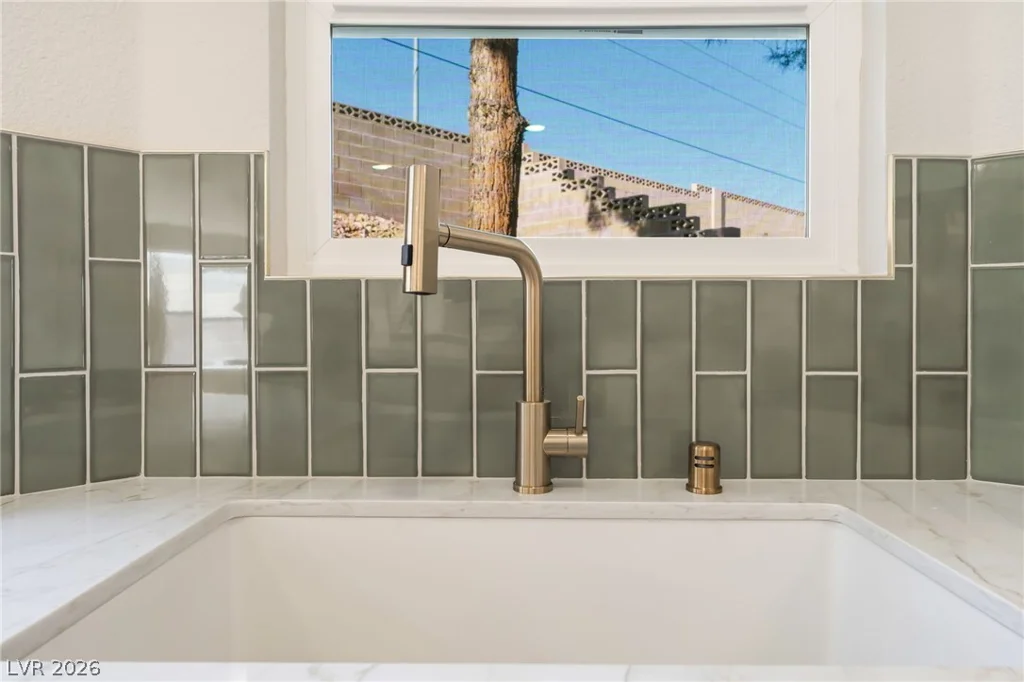 1517 Kirby, Las Vegas, NV 89117
