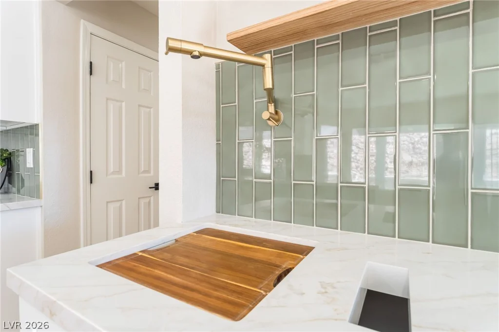 1517 Kirby, Las Vegas, NV 89117