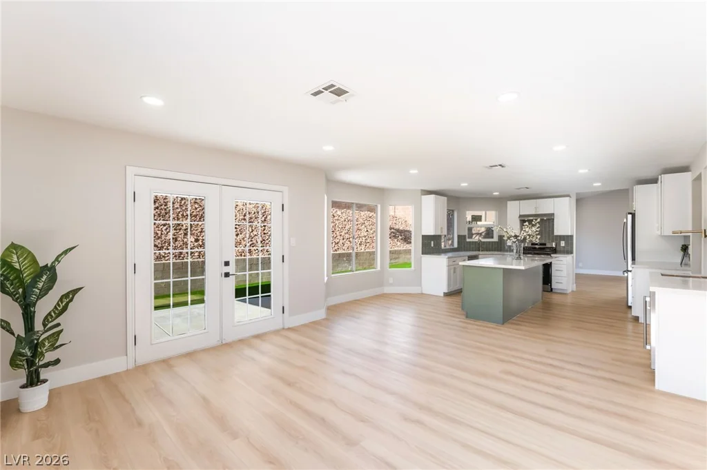 1517 Kirby, Las Vegas, NV 89117