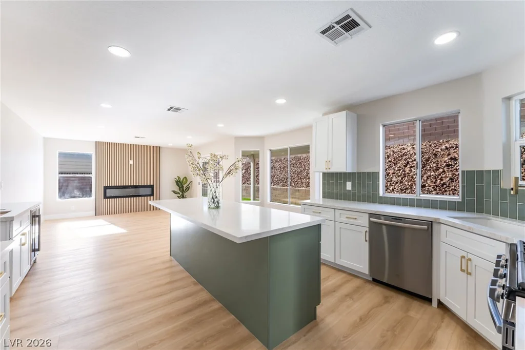 1517 Kirby, Las Vegas, NV 89117