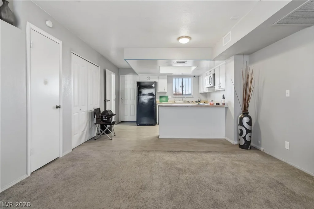6024 Pebble Beach, Las Vegas, NV 89108
