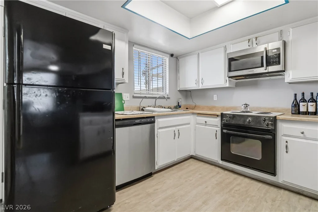 6024 Pebble Beach, Las Vegas, NV 89108