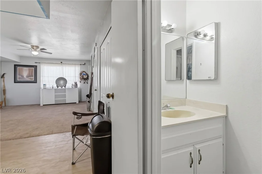 6024 Pebble Beach, Las Vegas, NV 89108