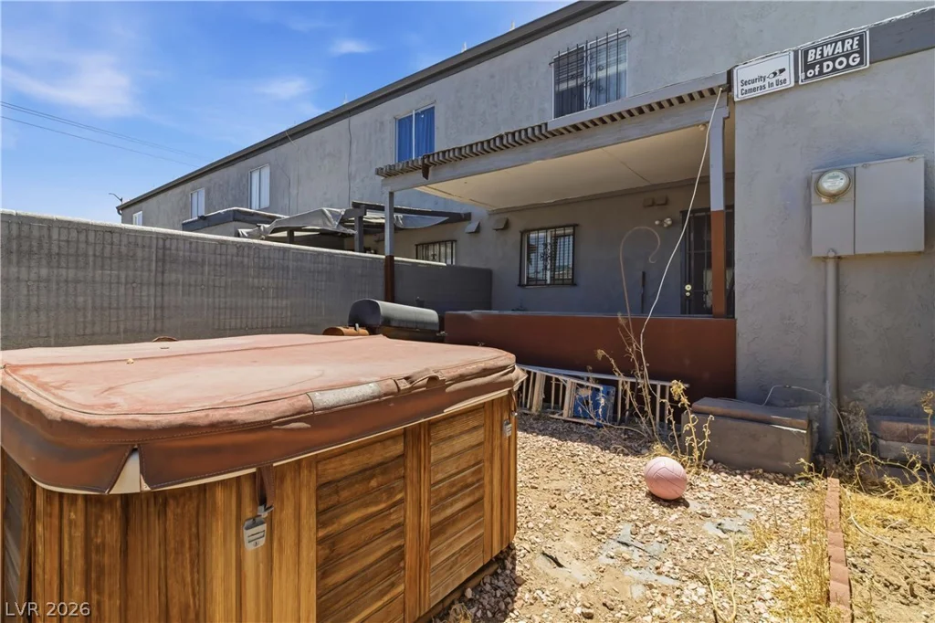 6024 Pebble Beach, Las Vegas, NV 89108