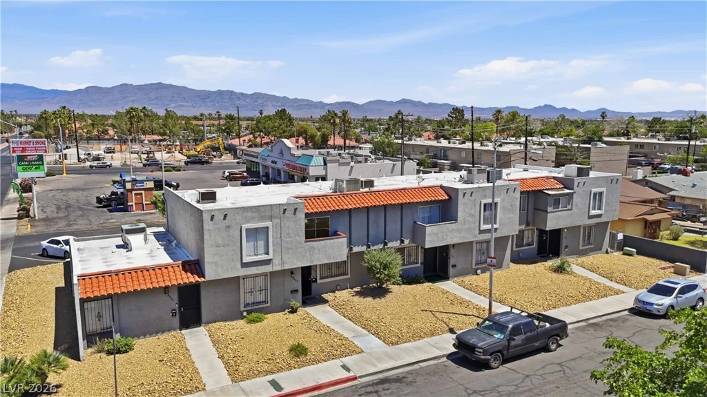 6024 Pebble Beach, Las Vegas, NV 89108