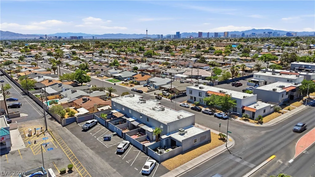 6024 Pebble Beach, Las Vegas, NV 89108