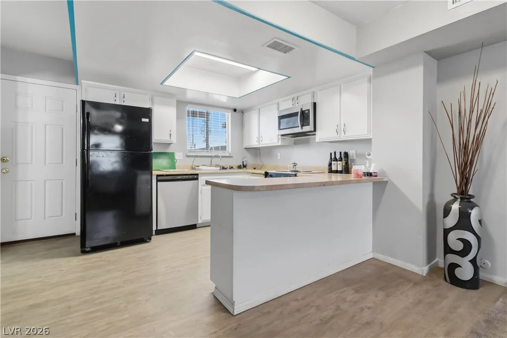 6024 Pebble Beach, Las Vegas, NV 89108