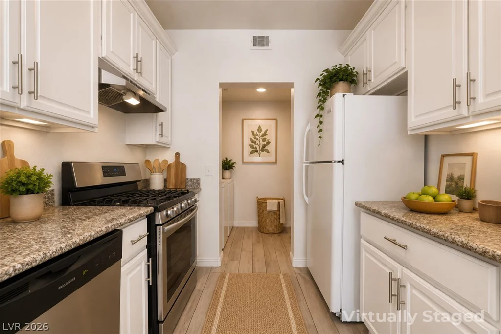 9631 Lame Horse, Las Vegas, NV 89123