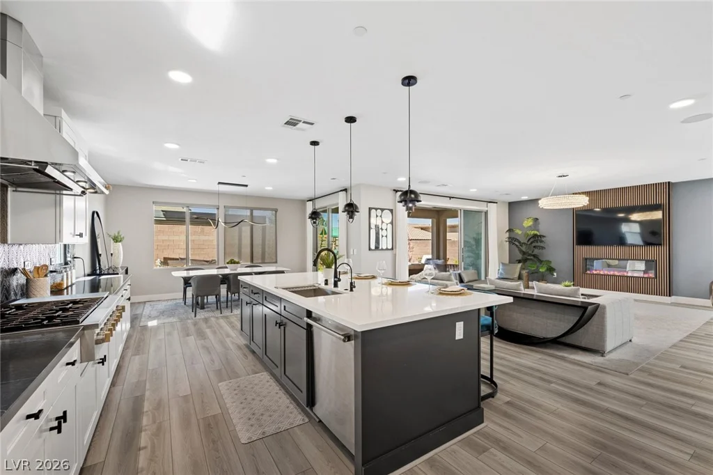 11966 Rockview Point, Las Vegas, NV 89138