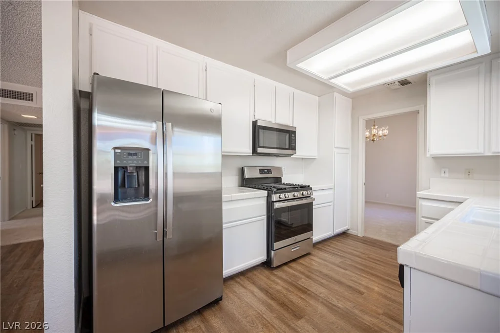4386 Newhaven, Las Vegas, NV 89147