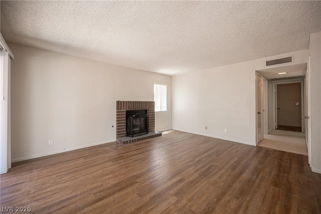 4386 Newhaven, Las Vegas, NV 89147
