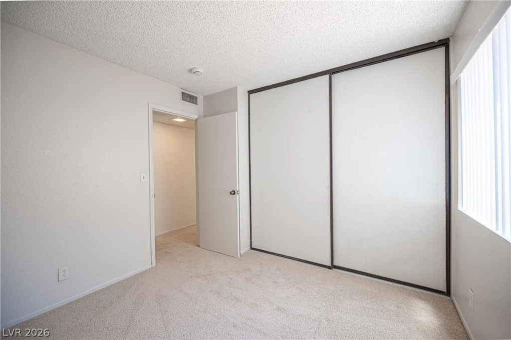 4386 Newhaven, Las Vegas, NV 89147