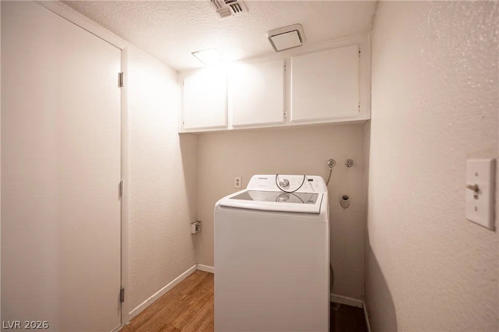4386 Newhaven, Las Vegas, NV 89147