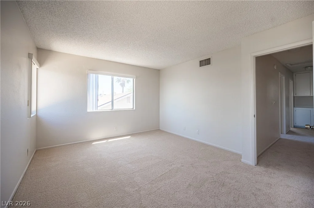 4386 Newhaven, Las Vegas, NV 89147