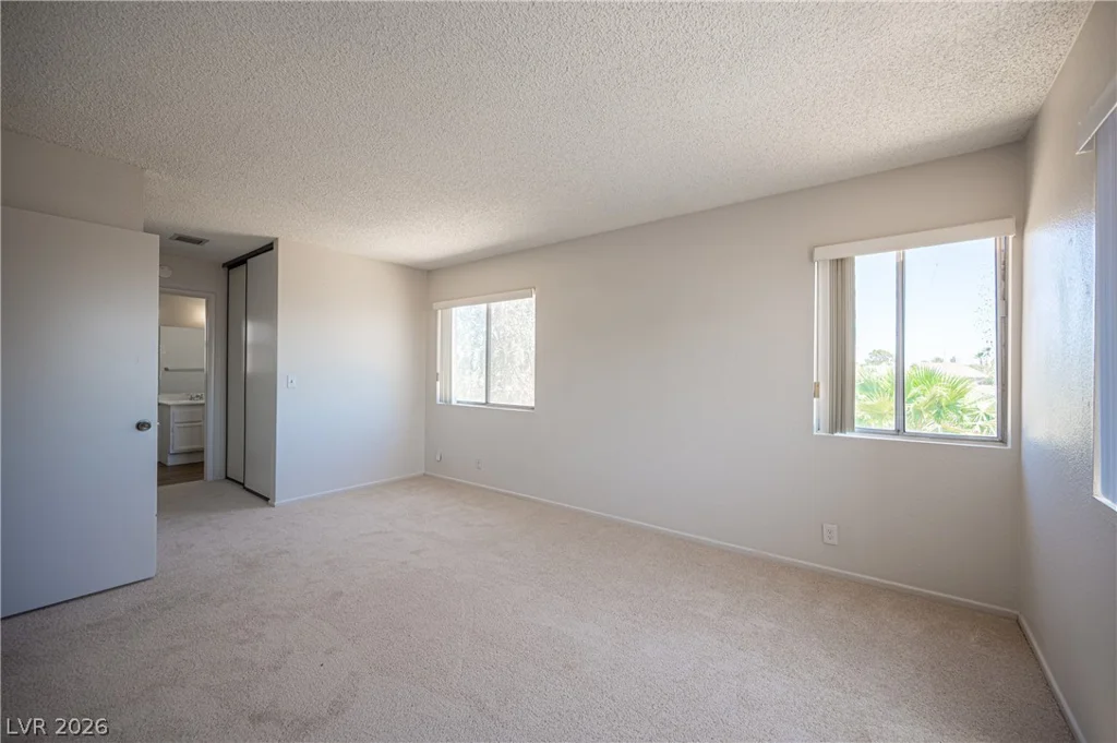 4386 Newhaven, Las Vegas, NV 89147