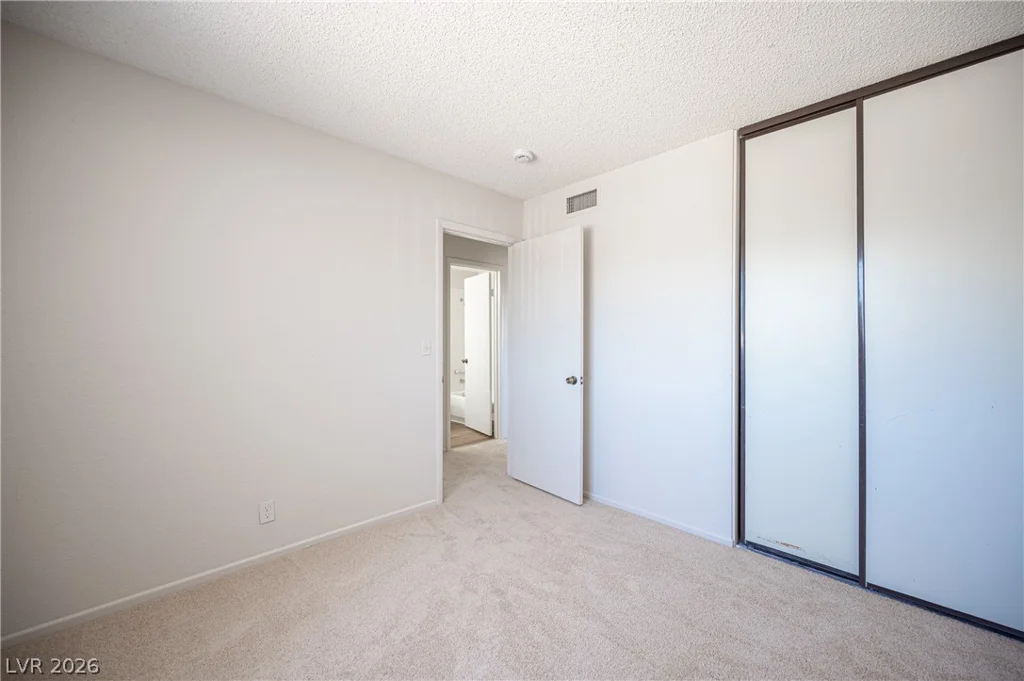4386 Newhaven, Las Vegas, NV 89147
