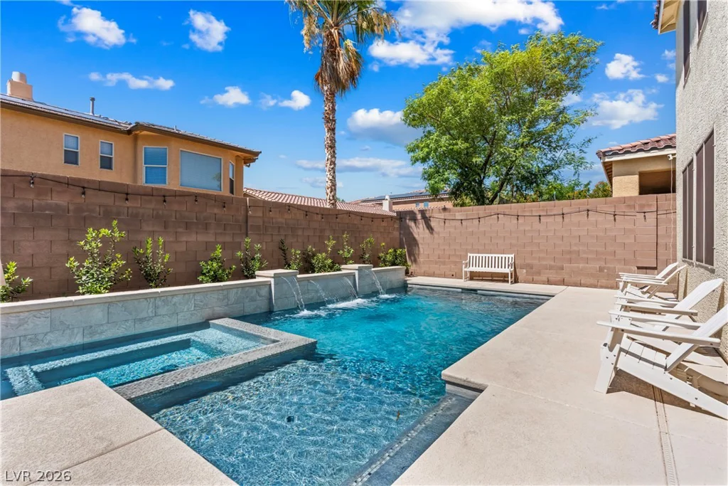 9335 Enchanted Grove, Las Vegas, NV 89149