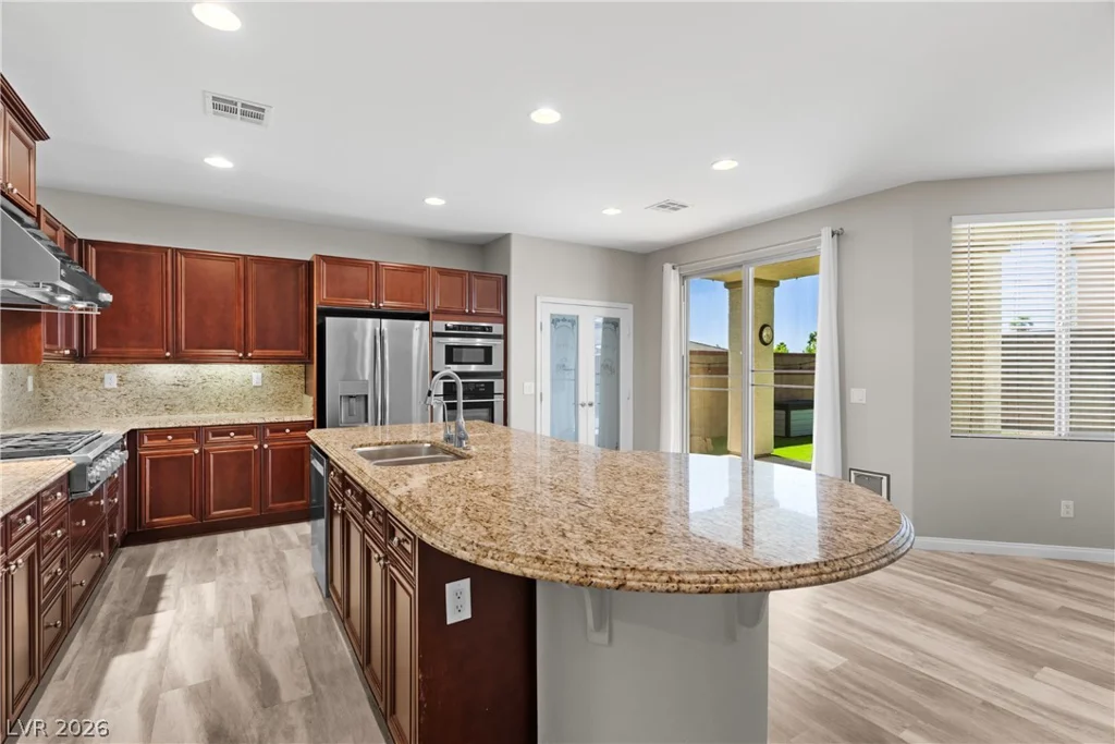 9335 Enchanted Grove, Las Vegas, NV 89149