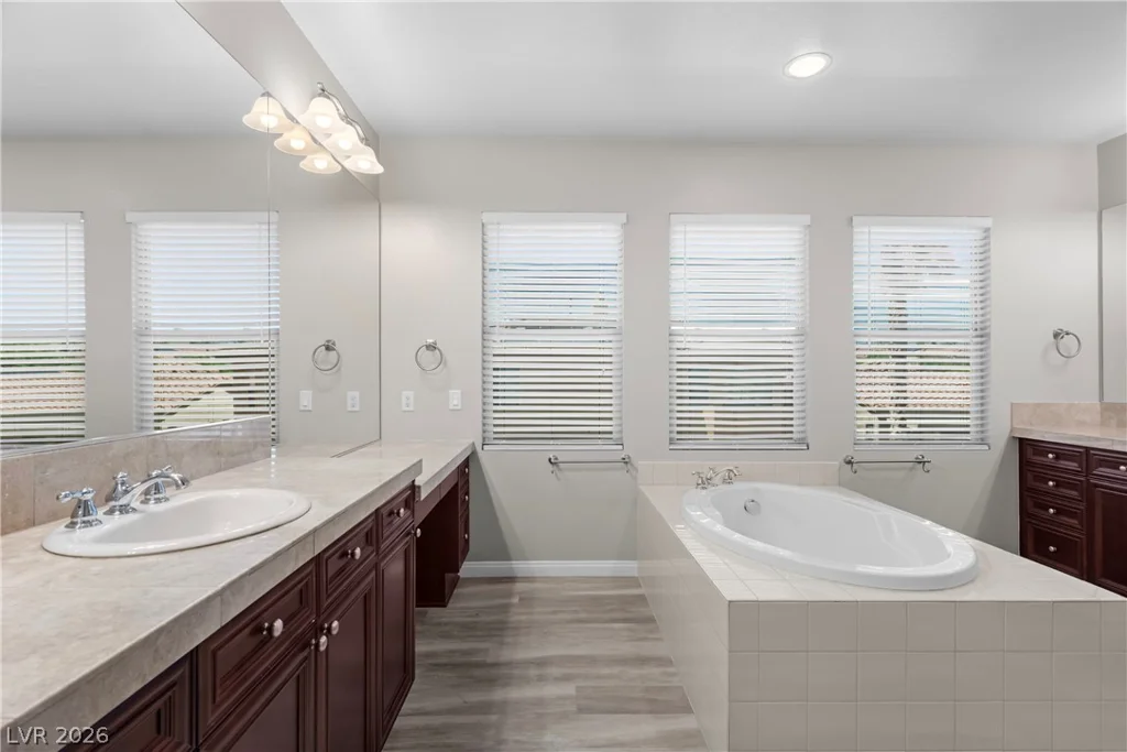 9335 Enchanted Grove, Las Vegas, NV 89149