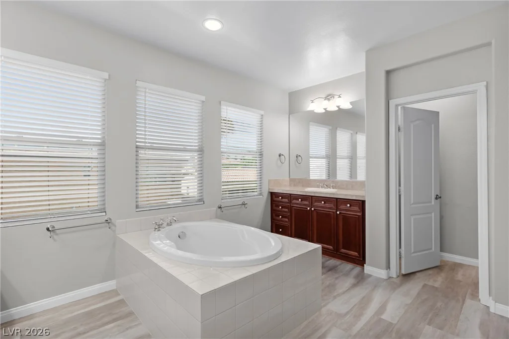 9335 Enchanted Grove, Las Vegas, NV 89149