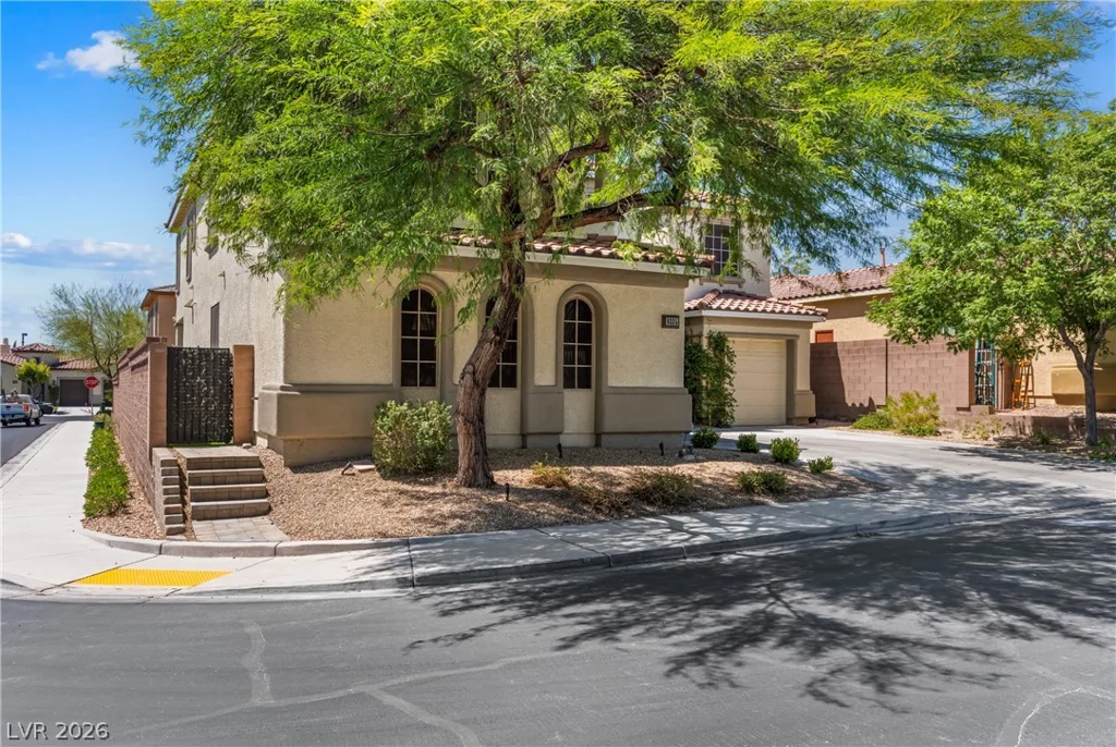 9335 Enchanted Grove, Las Vegas, NV 89149