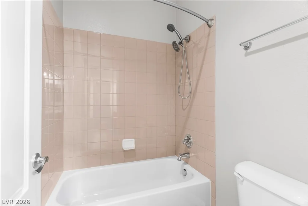 9335 Enchanted Grove, Las Vegas, NV 89149