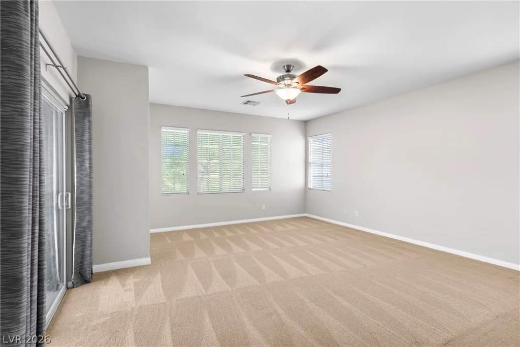 9335 Enchanted Grove, Las Vegas, NV 89149