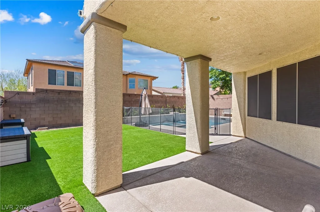9335 Enchanted Grove, Las Vegas, NV 89149
