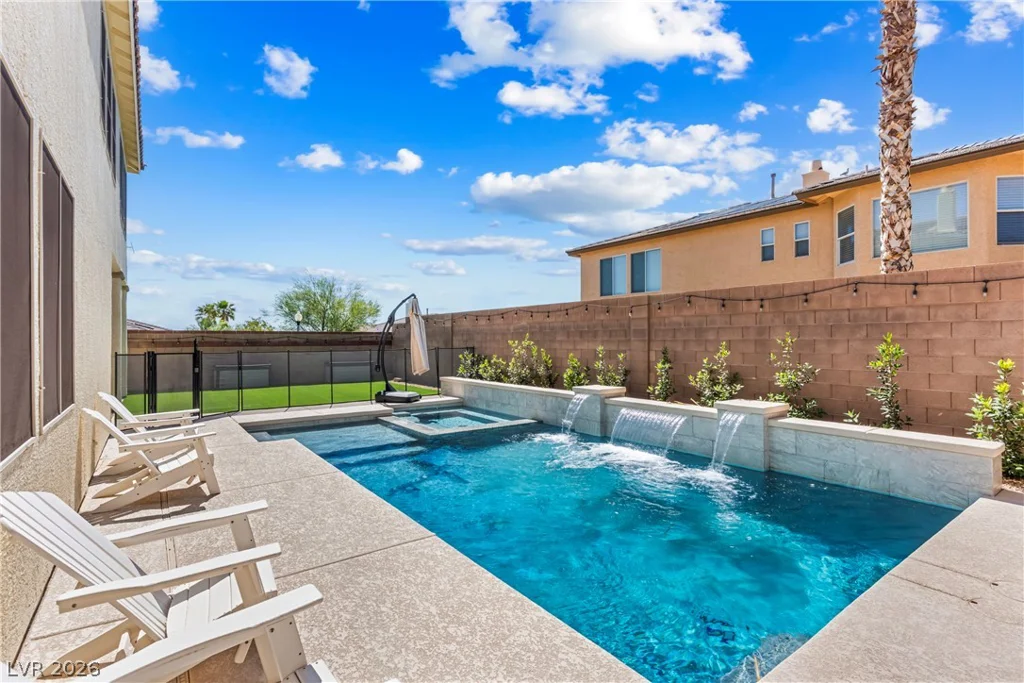 9335 Enchanted Grove, Las Vegas, NV 89149