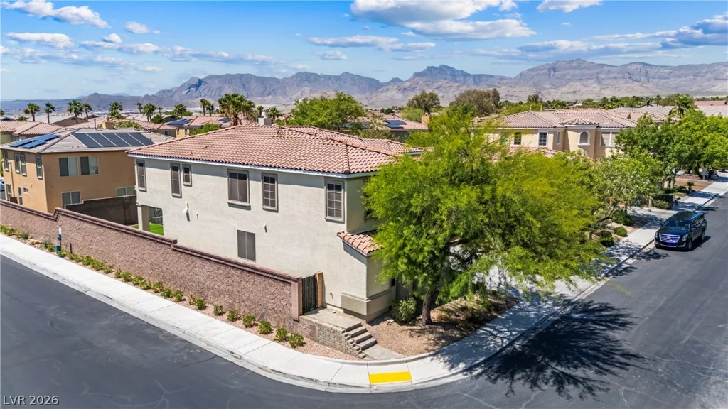 9335 Enchanted Grove, Las Vegas, NV 89149