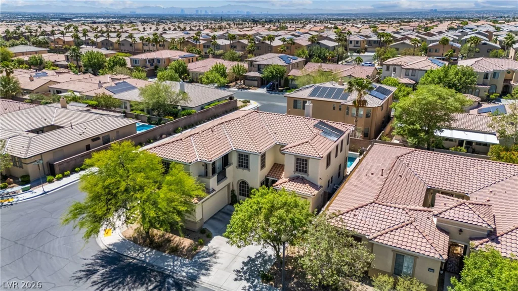 9335 Enchanted Grove, Las Vegas, NV 89149