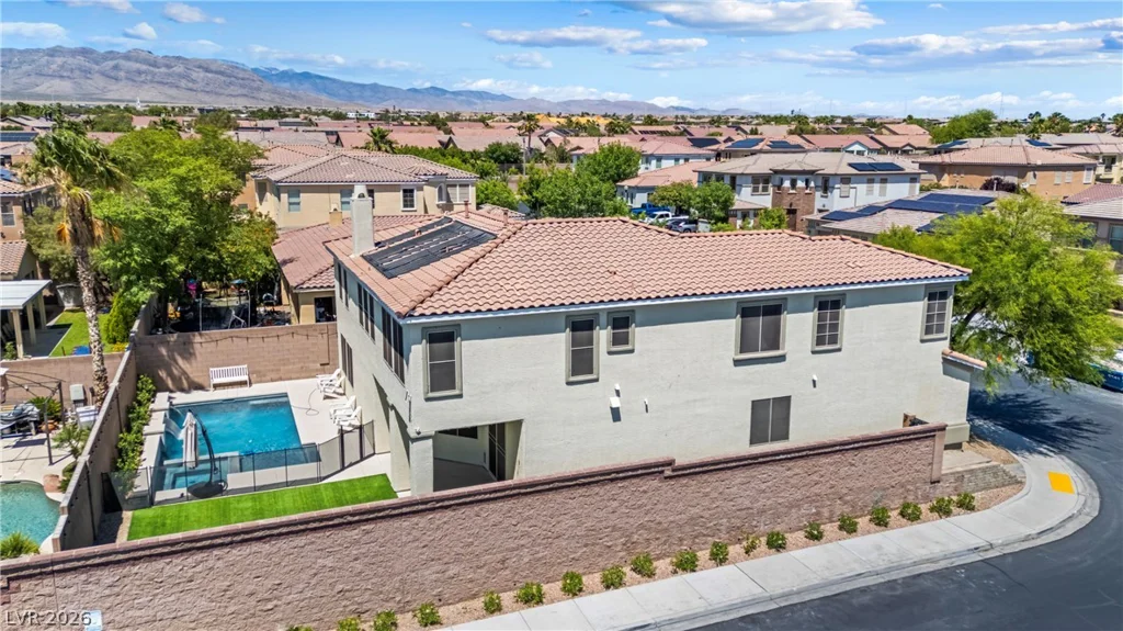 9335 Enchanted Grove, Las Vegas, NV 89149