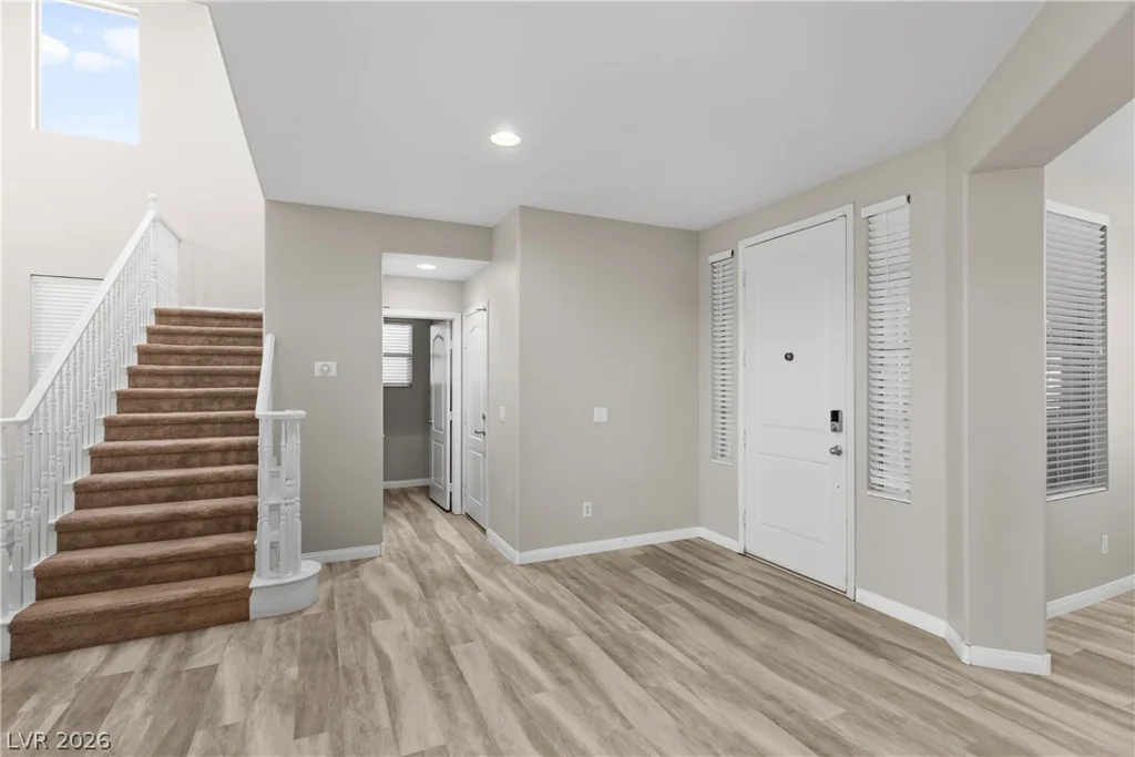 9335 Enchanted Grove, Las Vegas, NV 89149