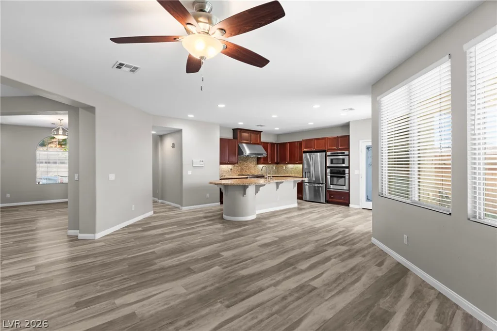 9335 Enchanted Grove, Las Vegas, NV 89149