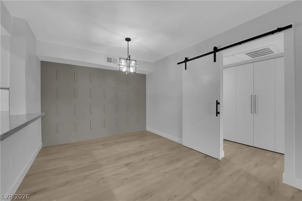 8101 Flamingo, Las Vegas, NV 89147