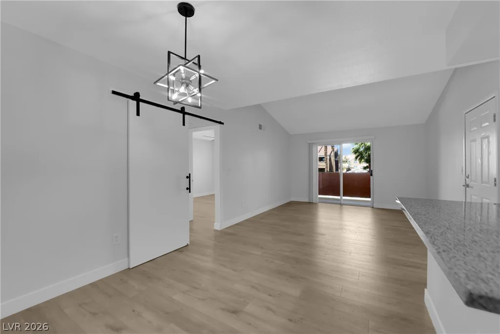 8101 Flamingo, Las Vegas, NV 89147