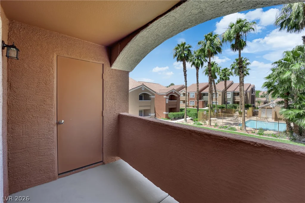 8101 Flamingo, Las Vegas, NV 89147