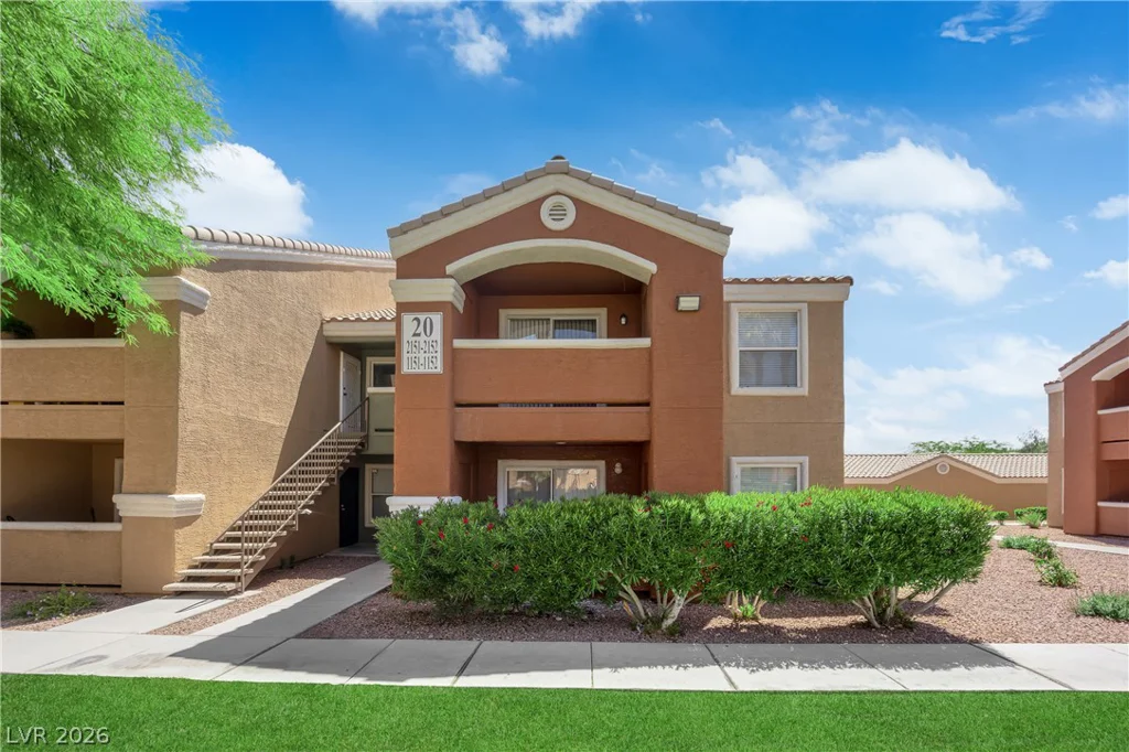 8101 Flamingo, Las Vegas, NV 89147