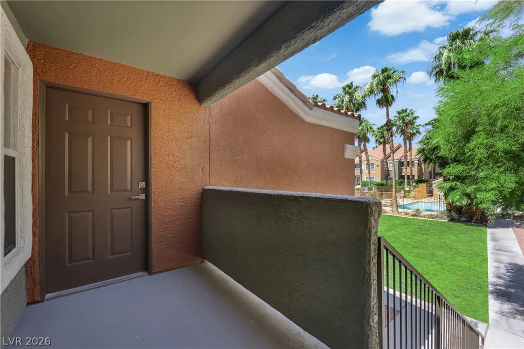 8101 Flamingo, Las Vegas, NV 89147
