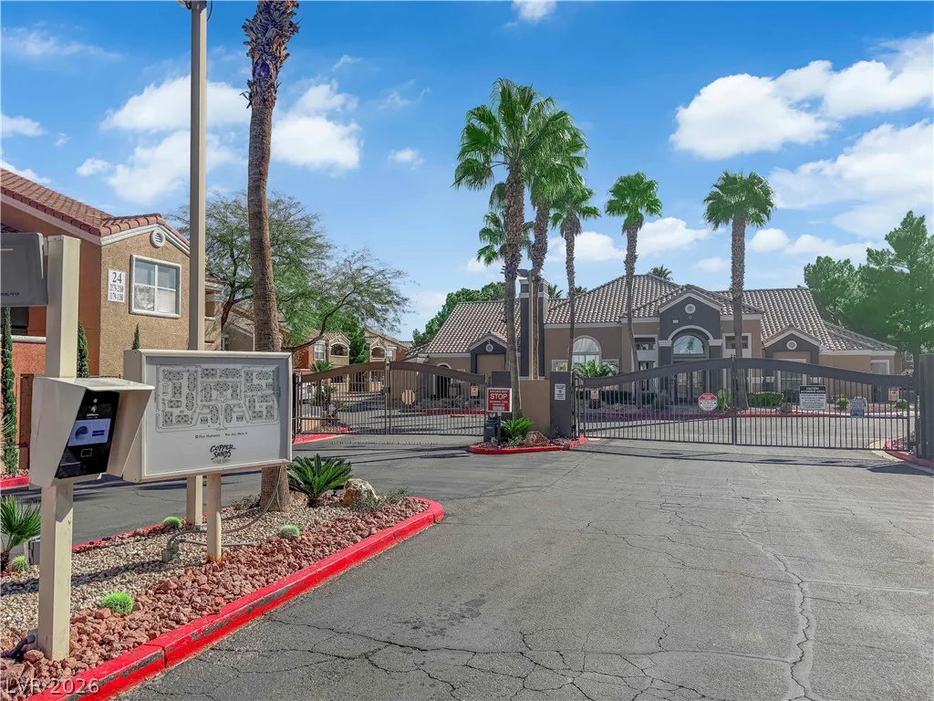 8101 Flamingo, Las Vegas, NV 89147