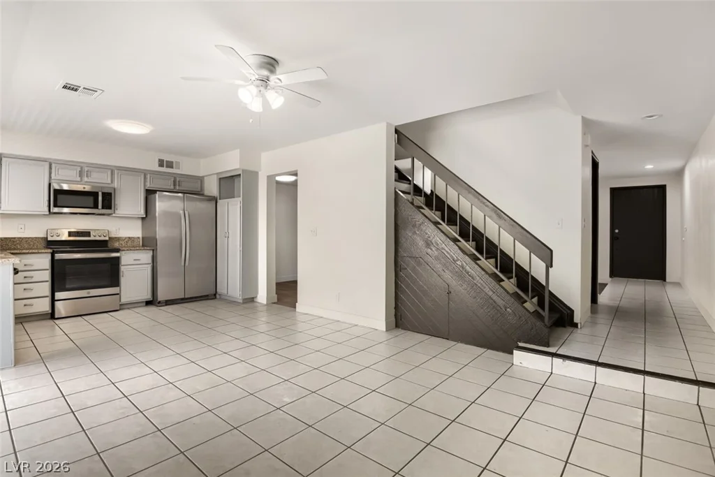3249 Liahona, Las Vegas, NV 89121