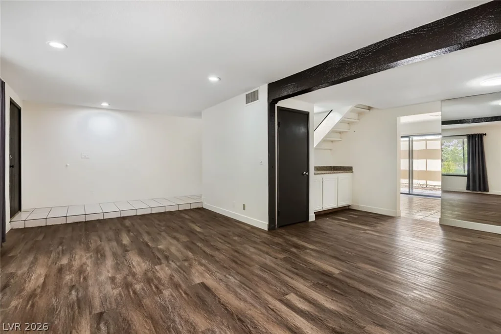 3249 Liahona, Las Vegas, NV 89121