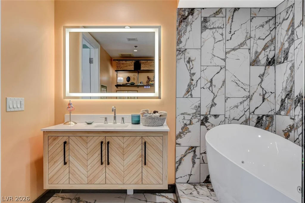 2700 Las Vegas, Las Vegas, NV 89109
