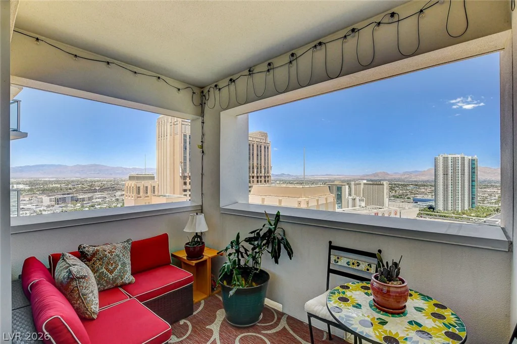 2700 Las Vegas, Las Vegas, NV 89109
