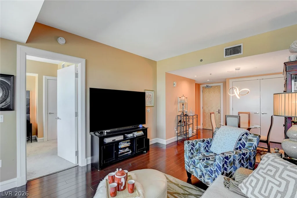 2700 Las Vegas, Las Vegas, NV 89109