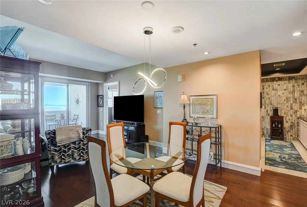 2700 Las Vegas, Las Vegas, NV 89109